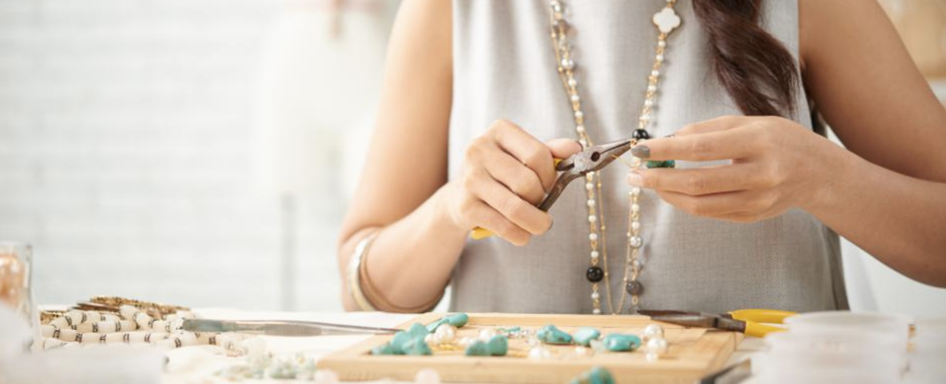 Five Tips to Start Your Own Jewellery Online Business